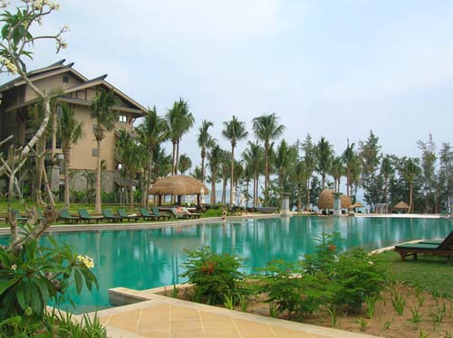 武漢泳池水處理設備使用應該注意這些!